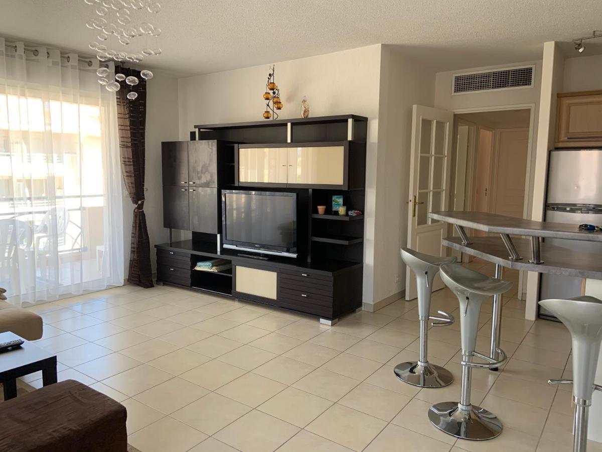 Port Frejus - Le Romanee - Appartement Vue Mer - 2 Chambres Buitenkant foto